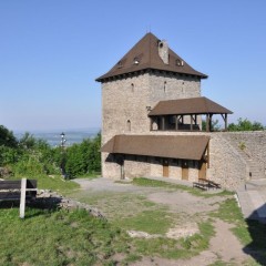 Tourist site (sight-seeing location, ruins, castle) source: Castle ruins Starý Jičín