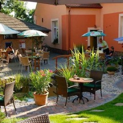 Restaurant, Sommerterrasse / Garten Quelle: RS