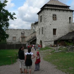 Atrakcja turystyczna (punkt widokowy, kaplica, zamek) źródło: Vít Pechanec