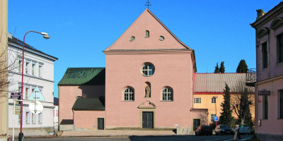 Kapucínský klášter s kostelem sv. Josefa - Muzeum barokních soch. 